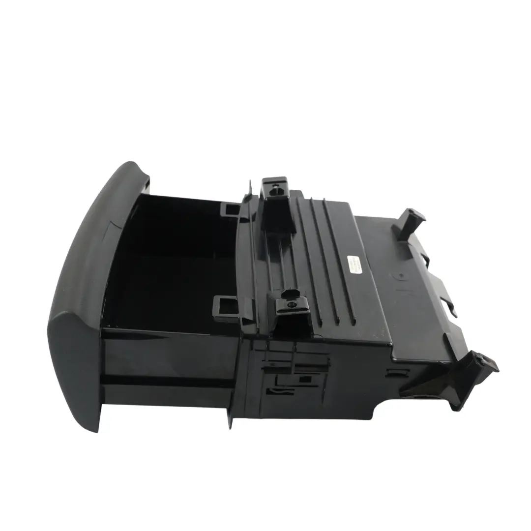 Bandeja Bajo Asiento Conductor para Volkswagen Tiguan 5N Caddy SB con número de pieza 5NA882600 Volkswagen Tiguan 5N Caddy SB Bandeja Bajo Asiento Conductor - SKU 5NA882600 - Número de pieza 5NA882600
