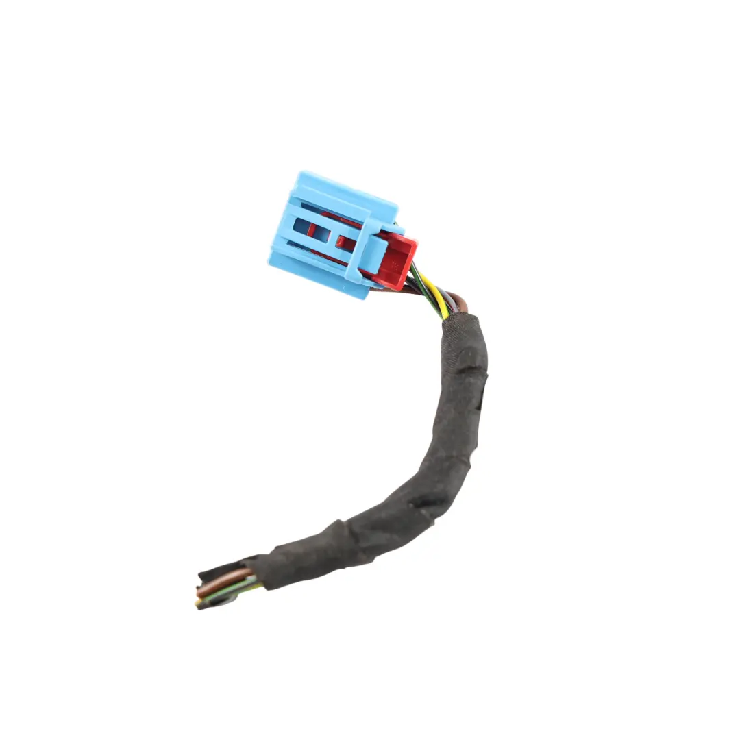 VW Volkswagen Tiguan 5N Rear Tail Light Outer Right O/S Harness Loom - SKU 5NA945208G-2 - Part number 5NA945208G