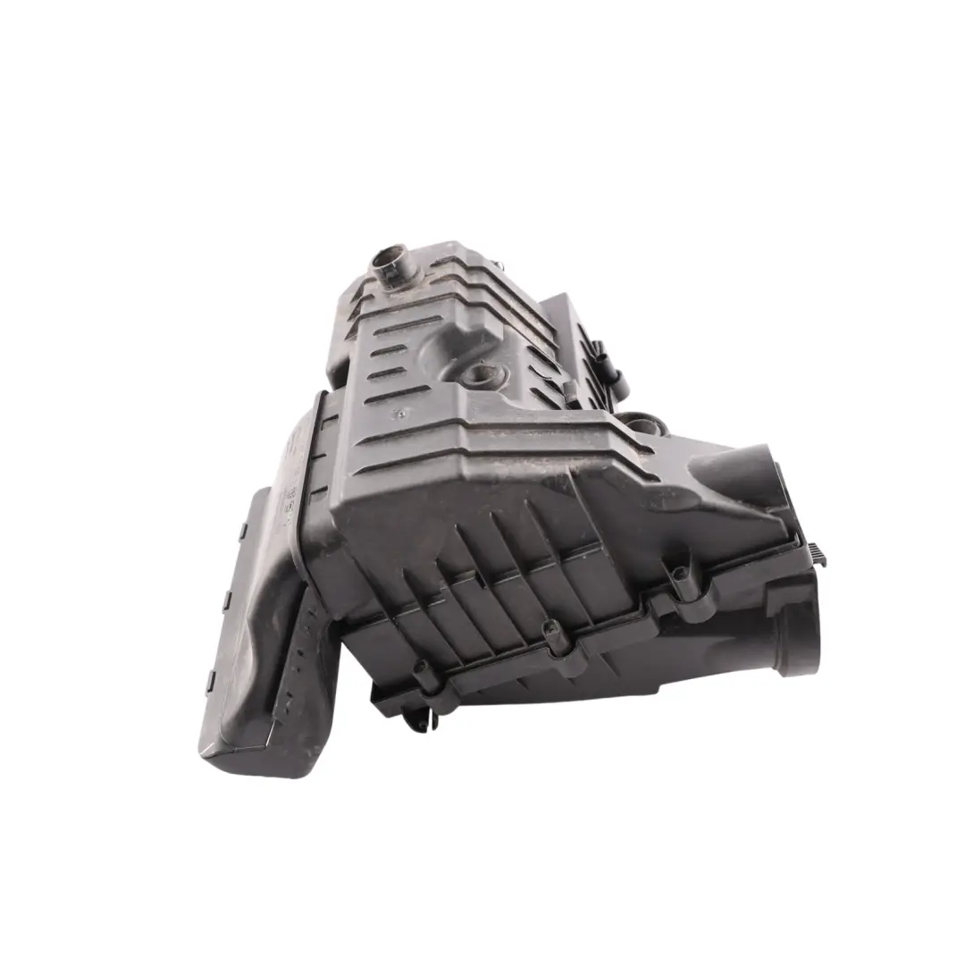 Filter Housing Box 2.0 Petrol to Audi A3 8V Volkswagen Passat B8 Air with Part number 5QF129607 Audi A3 8V Volkswagen Passat B8 Air Filter Housing Box 2.0 Petrol - SKU 5QF129607 - Part number 5QF129607