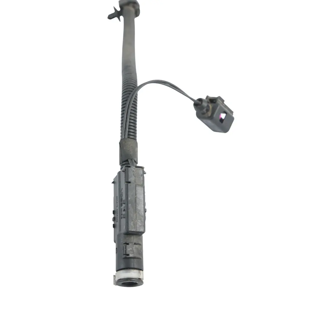 AdBlue Hose Pipe Line 2.0 TDI Diesel Engine to Volkswagen Tiguan 5N with Part number 5QF131983D Volkswagen Tiguan 5N AdBlue Hose Pipe Line 2.0 TDI Diesel Engine - SKU 5QF131983D - Part number 5QF131983D