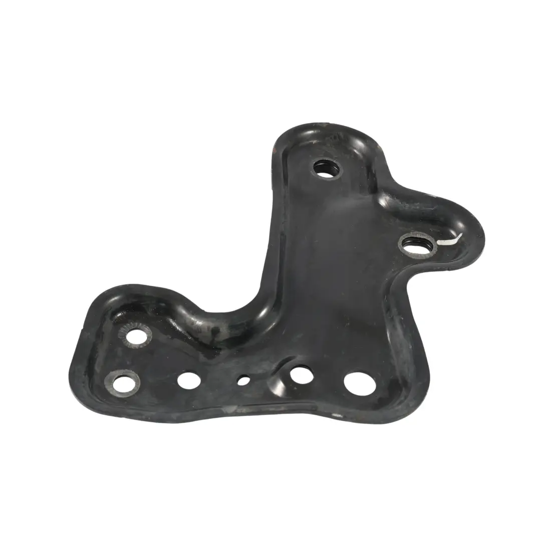 Staffa Montaggio Telaio Assale Anteriore Destro per Volkswagen Caddy Sb con numero di parte 5R3199518A Volkswagen Caddy Sb Staffa Montaggio Telaio Assale Anteriore Destro - SKU 5R3199518A - Numero di parte 5R3199518A