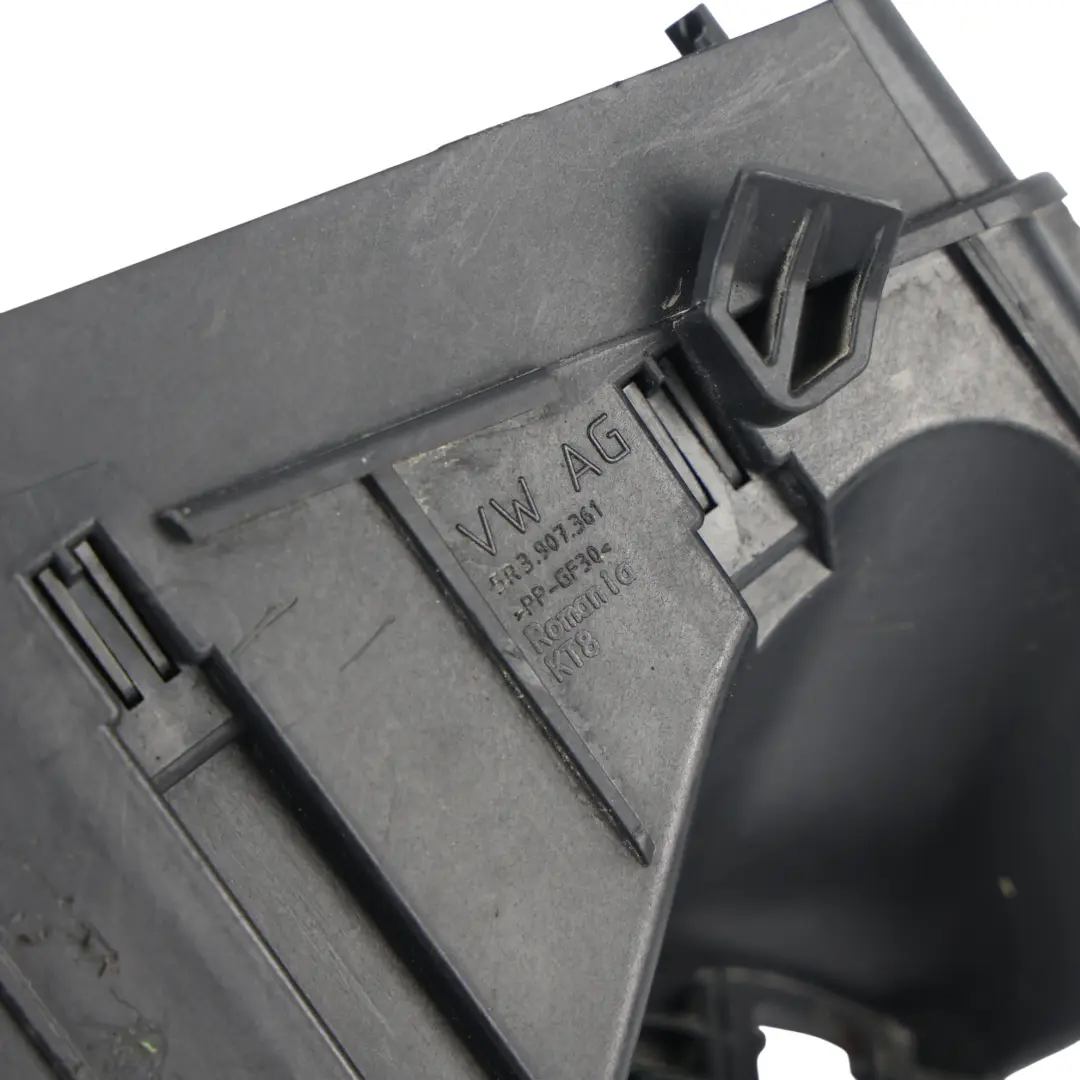 Caja Fusibles Relés 2.0 TDI para Volkswagen Caddy SB con número de pieza 5R3907361 Volkswagen Caddy SB Caja Fusibles Relés 2.0 TDI - SKU 5R3907361 - Número de pieza 5R3907361