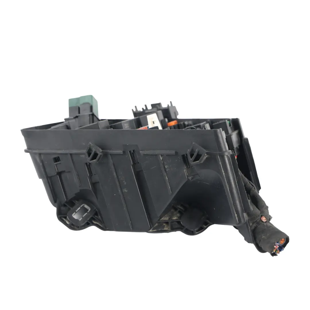 Fuse Relay Box Housing 2.0 TDI to Volkswagen Caddy SB with Part number 5R3907361 Volkswagen Caddy SB Fuse Relay Box Housing 2.0 TDI - SKU 5R3907361 - Part number 5R3907361