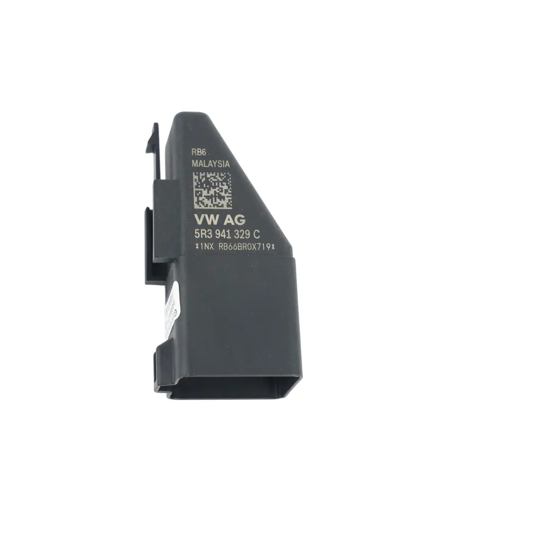Przekaźnik Sterownik Modułu AdBlue 2.0 TDI do Volkswagen Caddy SB o numerze 5R3941329C Volkswagen Caddy SB Przekaźnik Sterownik Modułu AdBlue 2.0 TDI - SKU 5R3941329C - Numer Części 5R3941329C
