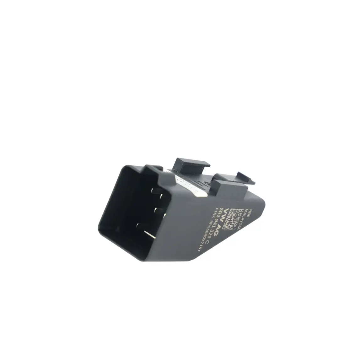 Relé Control Módulo AdBlue 2.0 TDI para Volkswagen Caddy SB con número de pieza 5R3941329C Volkswagen Caddy SB Relé Control Módulo AdBlue 2.0 TDI - SKU 5R3941329C - Número de pieza 5R3941329C