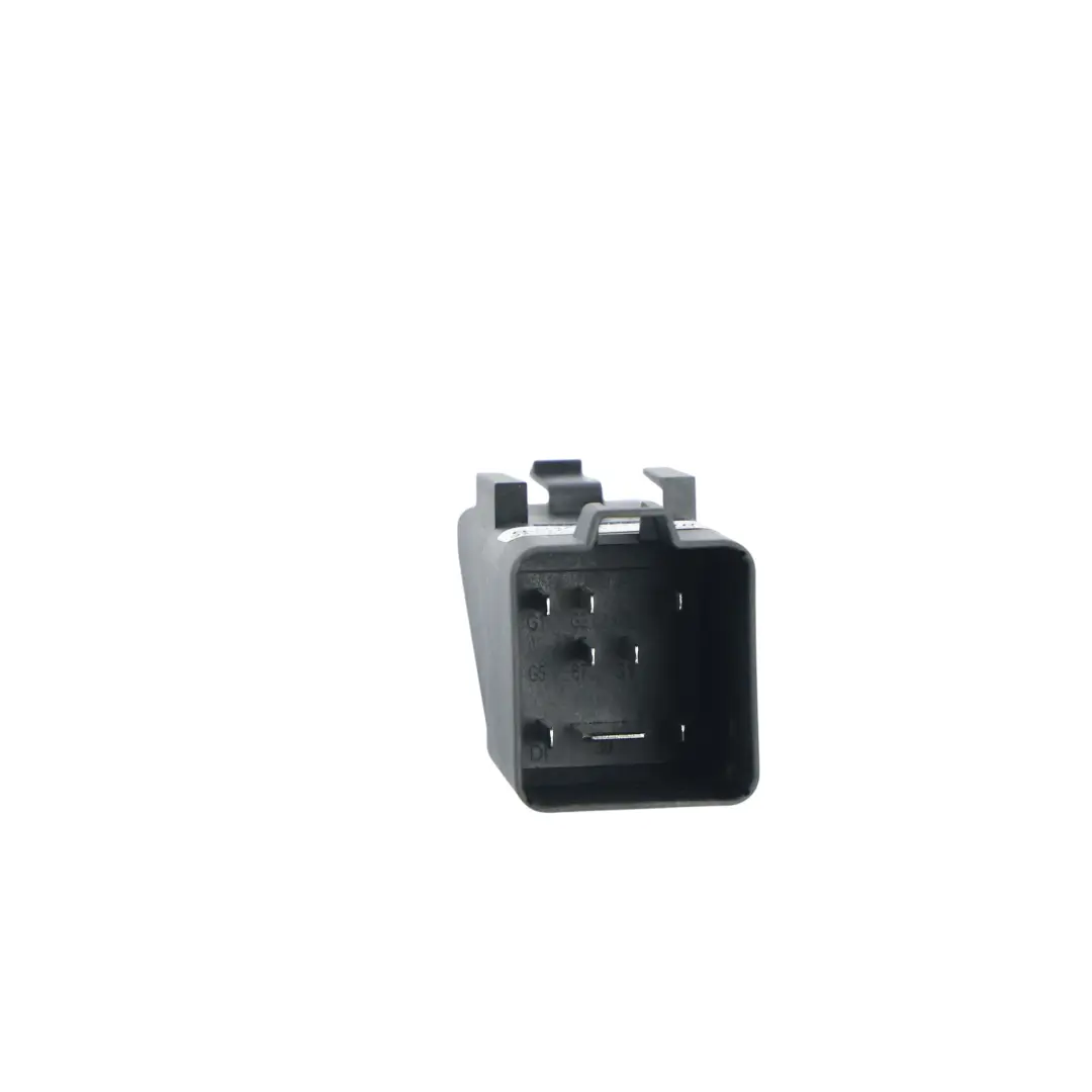 Przekaźnik Sterownik Modułu AdBlue 2.0 TDI do Volkswagen Caddy SB o numerze 5R3941329C Volkswagen Caddy SB Przekaźnik Sterownik Modułu AdBlue 2.0 TDI - SKU 5R3941329C - Numer Części 5R3941329C
