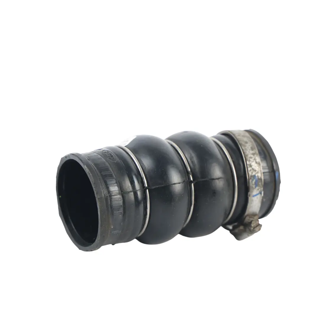 Rura Intercoolera 1.8 TDCI do Ford Transit Connect o numerze 5T16-6N650-AB Ford Transit Connect Rura Intercoolera 1.8 TDCI - SKU 5T16-6N650-AB - Numer Części 5T16-6N650-AB