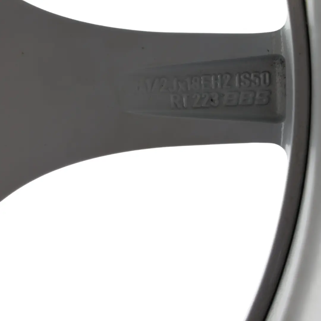 Jante Arrière Alliage Argenté 18" 8,5J ET:50 Rayons Étoilés 108 pour BMW Z4 E85 E86 à propos du numéro de pièce 6758195 BMW Z4 E85 E86 Jante Arrière Alliage Argenté 18" 8,5J ET:50 Rayons Étoilés 108 - SKU 6758195-1 - Numéro de pièce 6758195