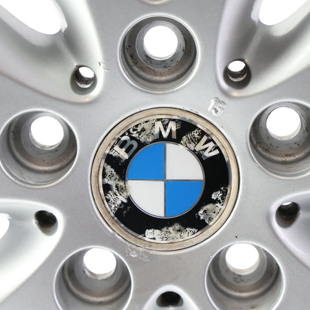 Felga Aluminiowa 16" V-spoke 229 ET:44 7J do BMW E81 E82 E87 E88 o numerze 6774684 BMW E81 E82 E87 E88 Felga Aluminiowa 16" V-spoke 229 ET:44 7J - SKU 6774684-4 - Numer Części 6774684