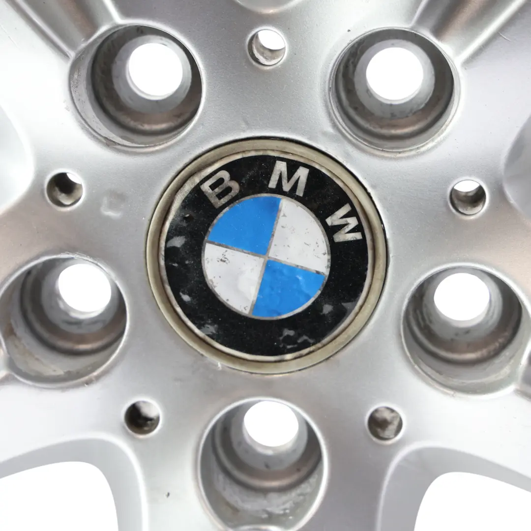 Jantes Alliage Roue Jantes Alu 16" 7J Rayons 222 pour BMW E81 E87 E88 à propos du numéro de pièce 6779696 BMW E81 E87 E88 Jantes Alliage Roue Jantes Alu 16" 7J Rayons 222 - SKU 6779696-3 - Numéro de pièce 6779696