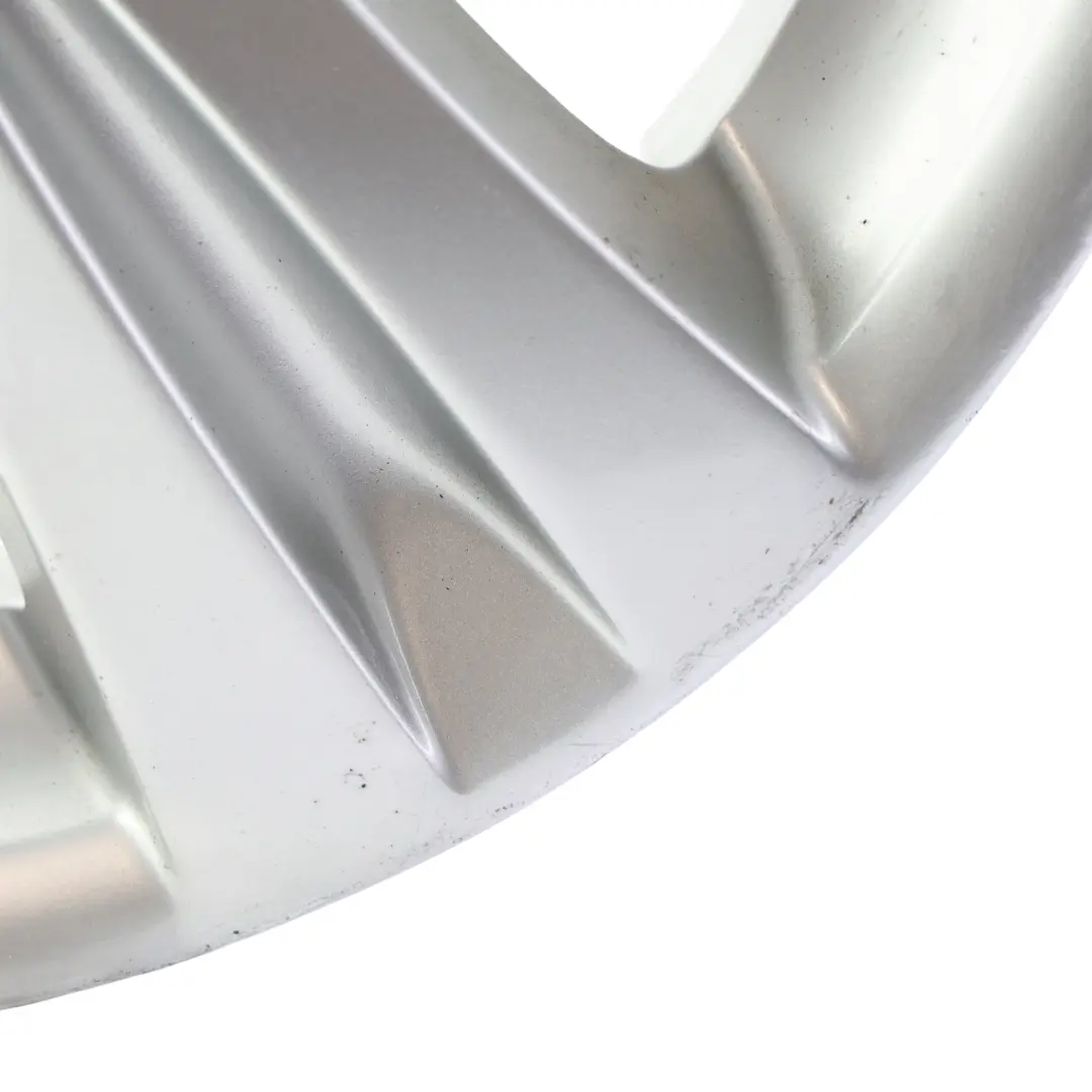 Argento Cerchio in lega 16" 7J ET:44 Doppie razze 222 per BMW E81 E87 E88 con numero di parte 6779696 BMW E81 E87 E88 Argento Cerchio in lega 16" 7J ET:44 Doppie razze 222 - SKU 6779696-7 - Numero di parte 6779696