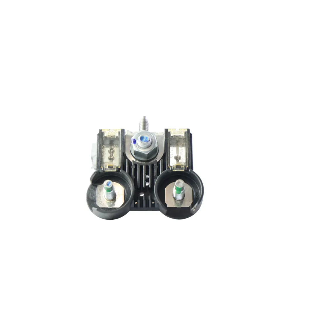 MK5 Batterie Pluspol Kabelklemme Terminal für Ford Mondeo mit Teilenummer 6817908 Ford Mondeo MK5 Batterie Pluspol Kabelklemme Terminal - SKU 6817908 - Teilenummer 6817908