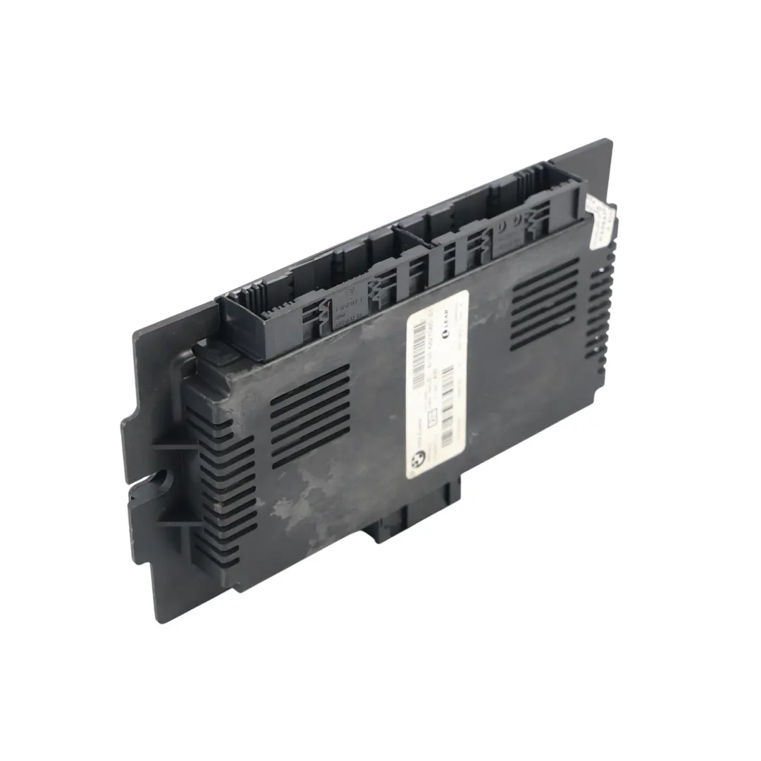 Moduł Sterownika Świateł Footwell MAX Kuester FRM3R PL2 9224599 do BMW E88 o numerze 6827065 BMW E88 Moduł Sterownika Świateł Footwell MAX Kuester FRM3R PL2 9224599 - SKU 6827065-2 - Numer Części 6827065