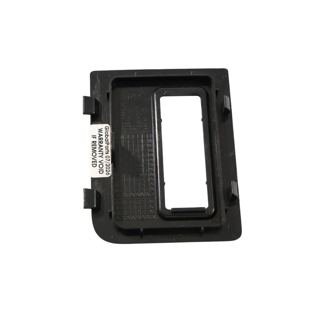 Copertura Fanale Posteriore Sinistro Bagagliaio Nero 6954738 per BMW X5 E70 con numero di parte 6954737 BMW X5 E70 Copertura Fanale Posteriore Sinistro Bagagliaio Nero 6954738 - SKU 6954737 - Numero di parte 6954737