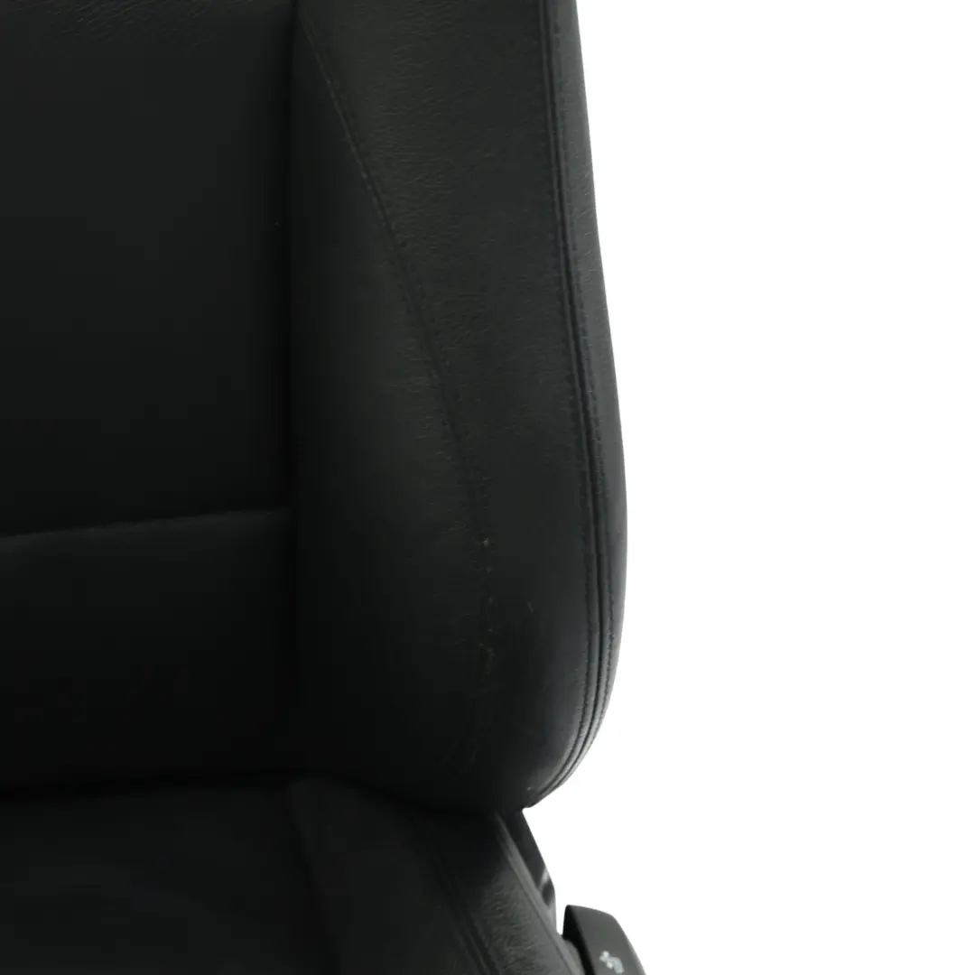 Sedile Anteriore Sinistro M Sport Riscaldato Nero Pelle per BMW E90 E91 con numero di parte 6956395 BMW E90 E91 Sedile Anteriore Sinistro M Sport Riscaldato Nero Pelle - SKU 6956395-4 - Numero di parte 6956395