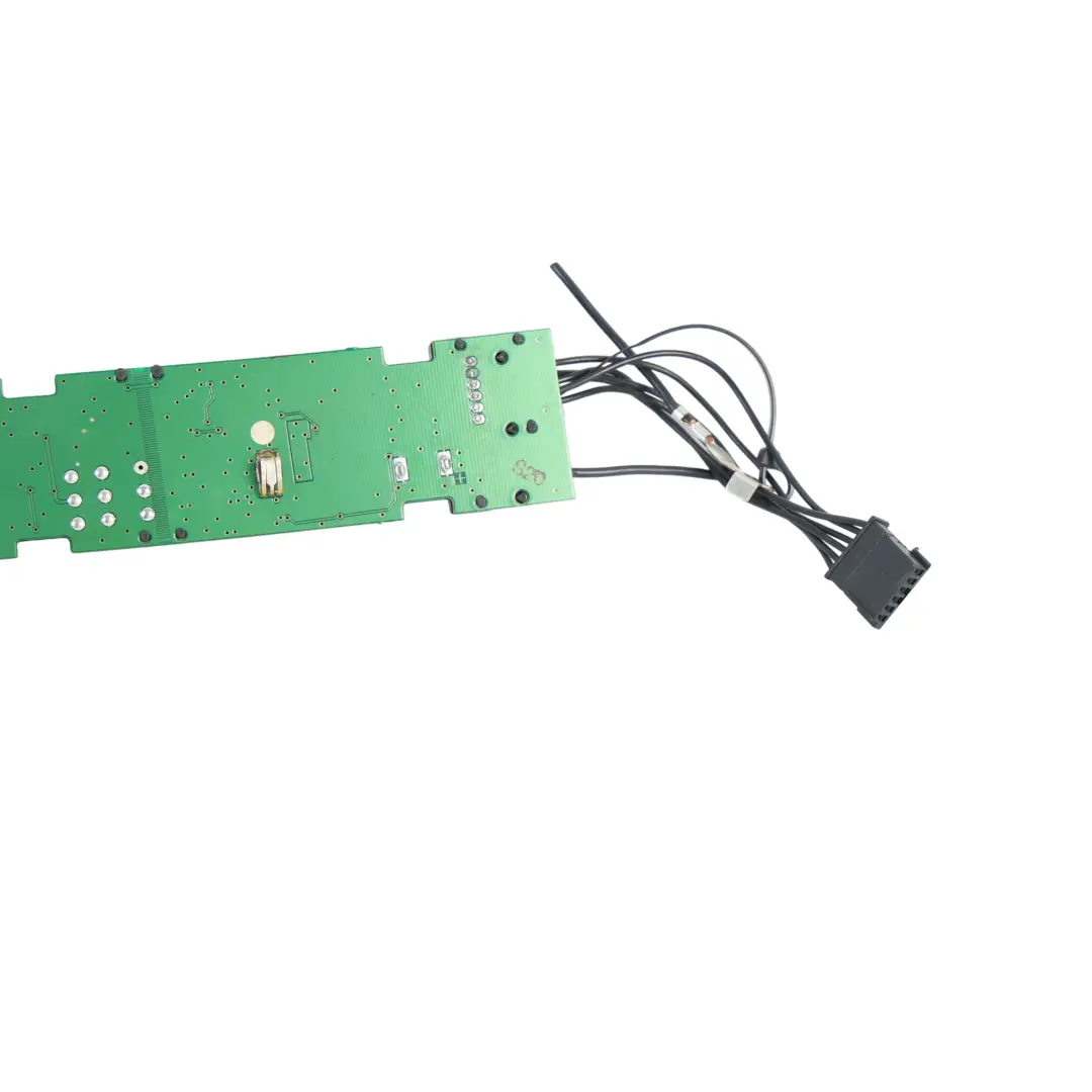 Antenna Diversity Saloon Amplifier Control Unit Module to BMW E60 with Part number 6988062 BMW E60 Antenna Diversity Saloon Amplifier Control Unit Module - SKU 6988062-1 - Part number 6988062