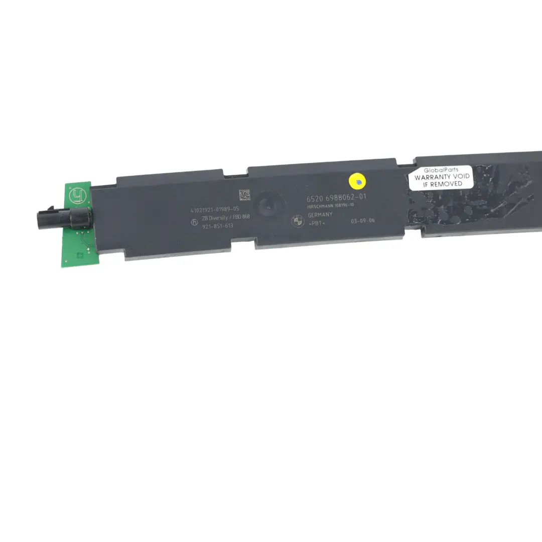 Antenna Diversity Saloon Amplifier Control Unit Module to BMW E60 with Part number 6988062 BMW E60 Antenna Diversity Saloon Amplifier Control Unit Module - SKU 6988062-1 - Part number 6988062