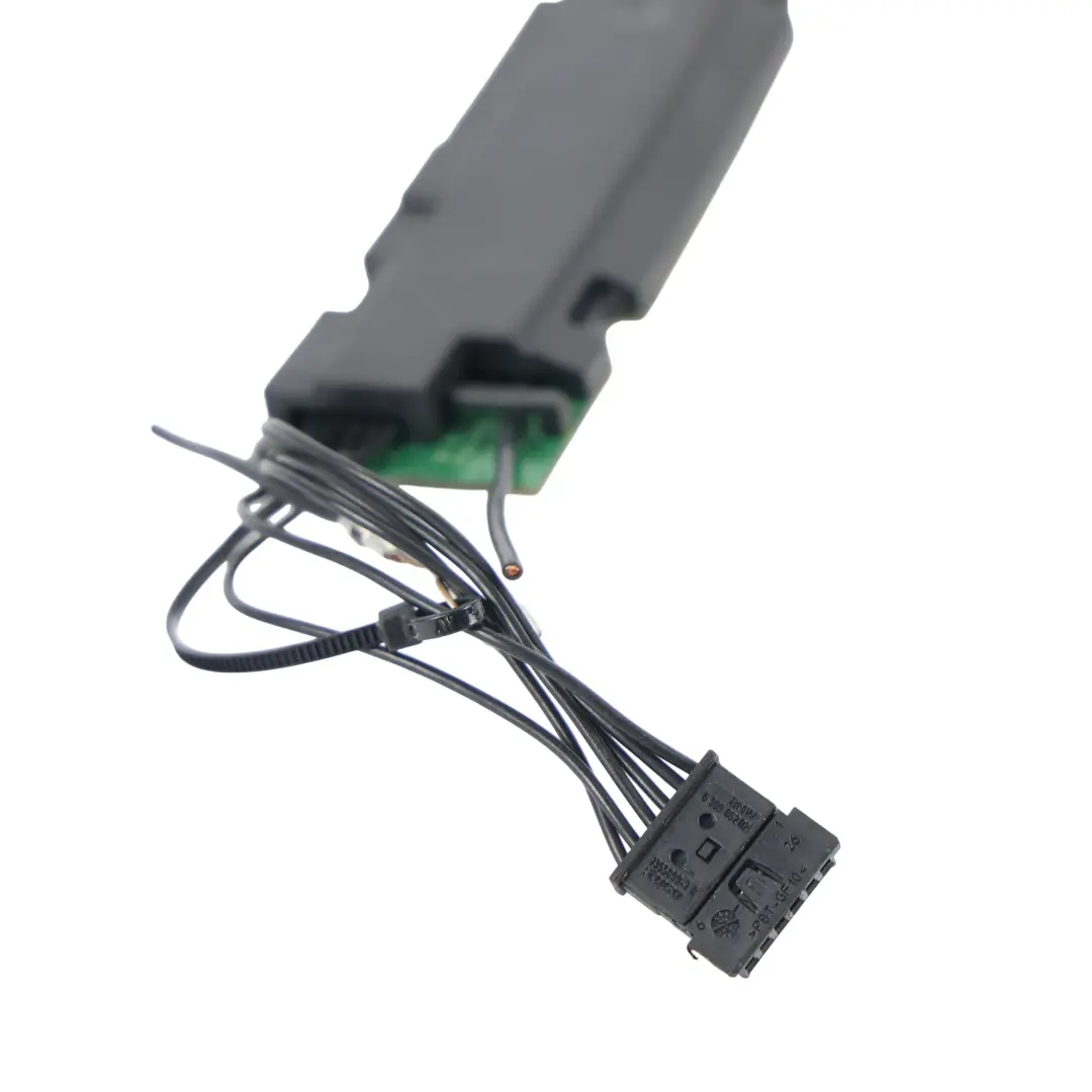 Amplificatore Antenna Diversity Berlina Modulo Centralina per BMW E60 con numero di parte 6988062 BMW E60 Amplificatore Antenna Diversity Berlina Modulo Centralina - SKU 6988062-1 - Numero di parte 6988062