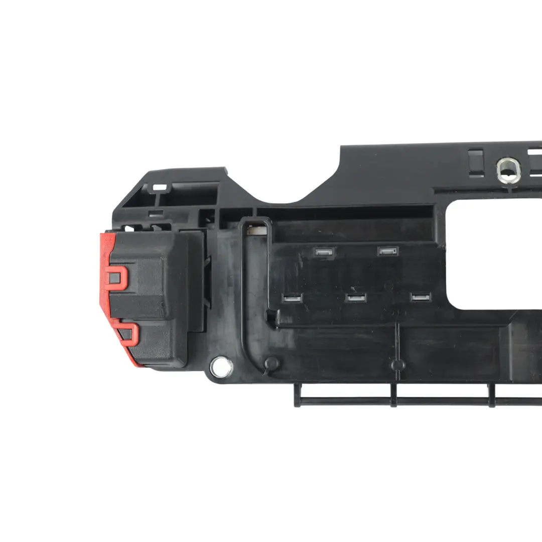 Coperchio Scatola Fusibili Morsetto Batteria per Ford Transit MK7 con numero di parte 6C1T-14A067-EA Ford Transit MK7 Coperchio Scatola Fusibili Morsetto Batteria - SKU 6C1T-14A067-EA - Numero di parte 6C1T-14A067-EA