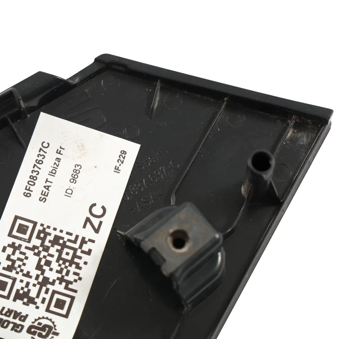 Seat Ibiza Mk5 Fr Baguette Garniture Vitre Avant Extérieur Gauche - SKU 6F0837637C - Numéro de pièce 6F0837637C