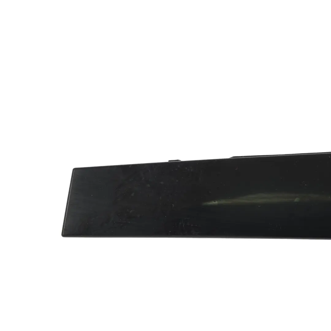 Mk5 Moldura Pilar Puerta Delantera Exterior Derecha para Seat Ibiza con número de pieza 6F0837902D Seat Ibiza Mk5 Moldura Pilar Puerta Delantera Exterior Derecha - SKU 6F0837902D - Número de pieza 6F0837902D