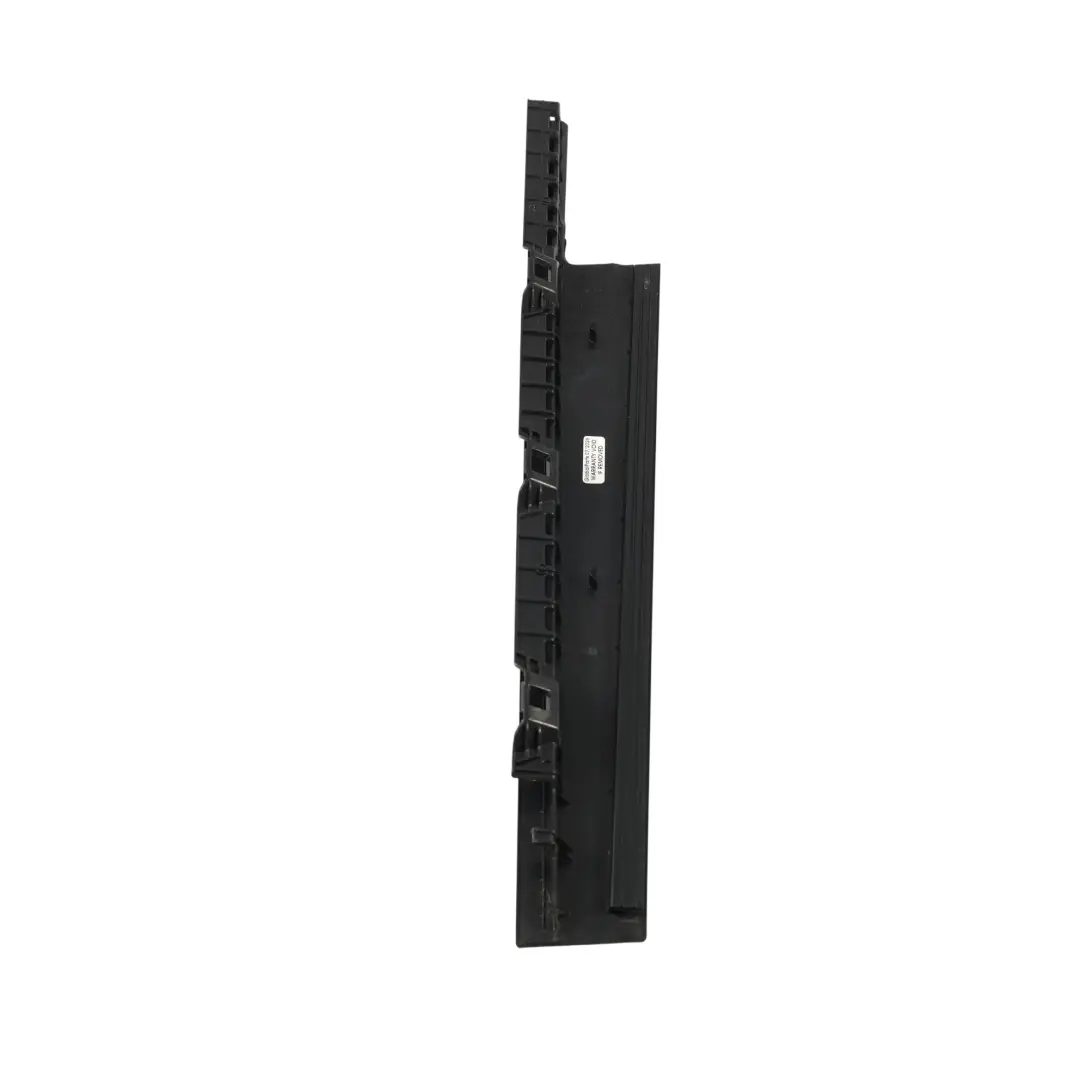 Mk5 Listwa Szyby Tylnych Drzwi Zewnętrzna Prawa do Seat Ibiza o numerze 6F0839902B Seat Ibiza Mk5 Listwa Szyby Tylnych Drzwi Zewnętrzna Prawa - SKU 6F0839902B - Numer Części 6F0839902B