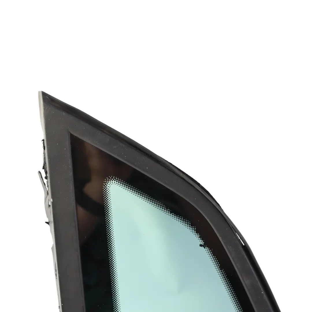 Seat Ibiza Mk5 Vitre Custode Arrière Teintée Gauche - SKU 6F0845299A - Numéro de pièce 6F0845299A