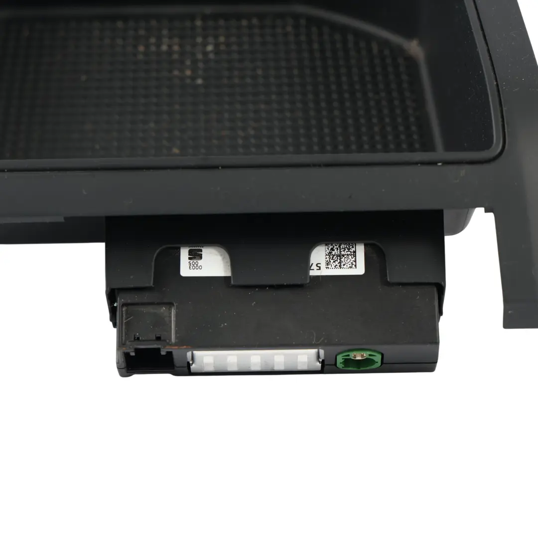 Garniture Console Centrale Contour Levier Vitesses pour Seat Ibiza Arona à propos du numéro de pièce 6F0863283 Seat Ibiza Arona Garniture Console Centrale Contour Levier Vitesses - SKU 6F0863283 - Numéro de pièce 6F0863283