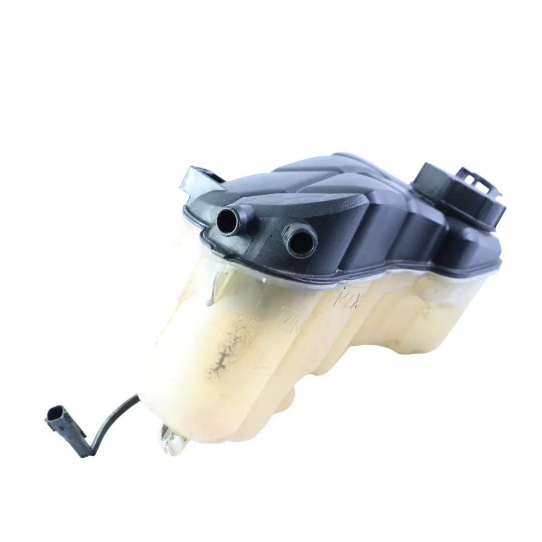 Kühlmittel Ausgleichsbehälter für Land Rover Freelander 2 L359 mit Teilenummer 6G91-8K218-D Land Rover Freelander 2 L359 Kühlmittel Ausgleichsbehälter - SKU 6G91-8K218-D - Teilenummer 6G91-8K218-D