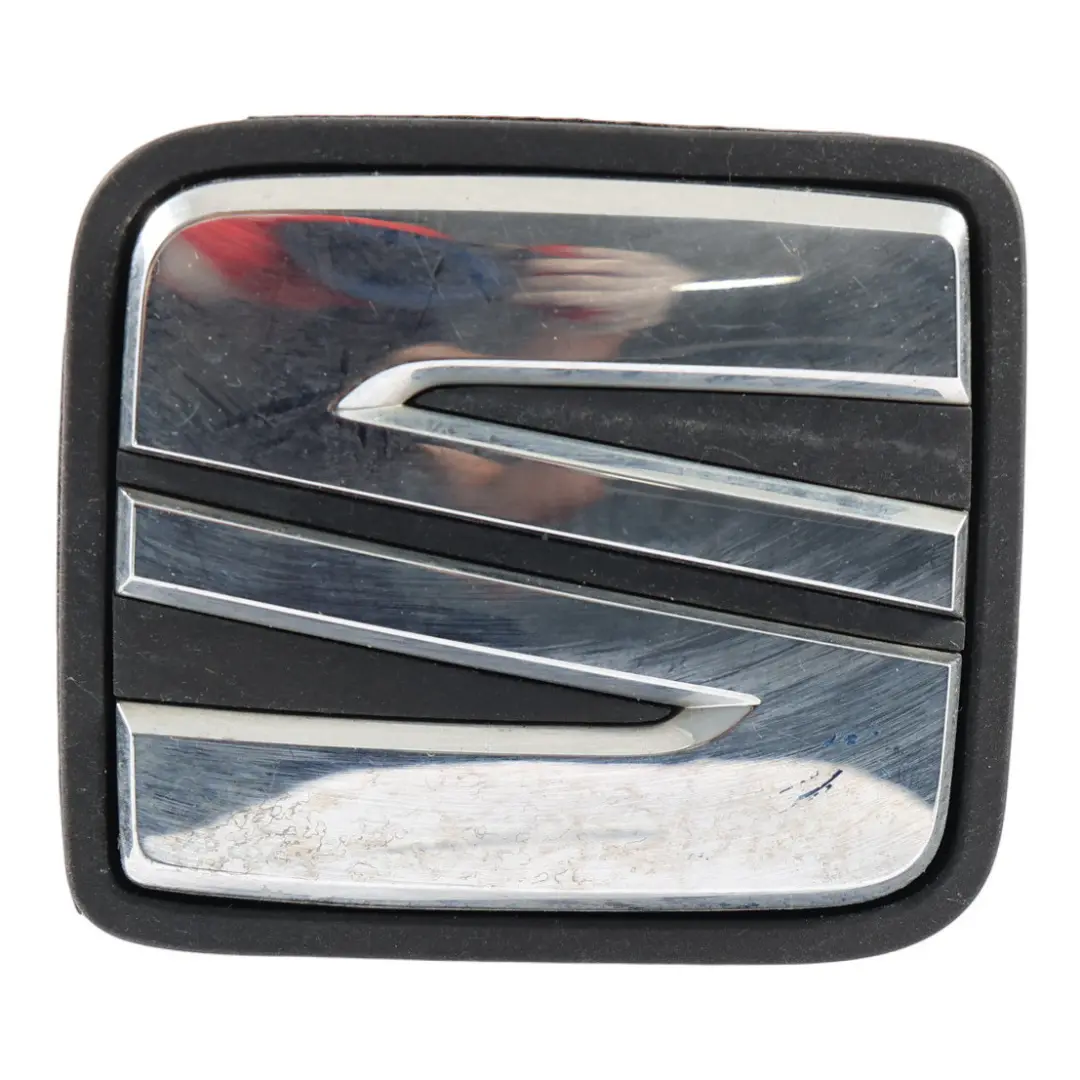 MK5 Manija Exterior Portón Trasero para Seat Ibiza con número de pieza 6J0827565A Seat Ibiza MK5 Manija Exterior Portón Trasero - SKU 6J0827565A - Número de pieza 6J0827565A