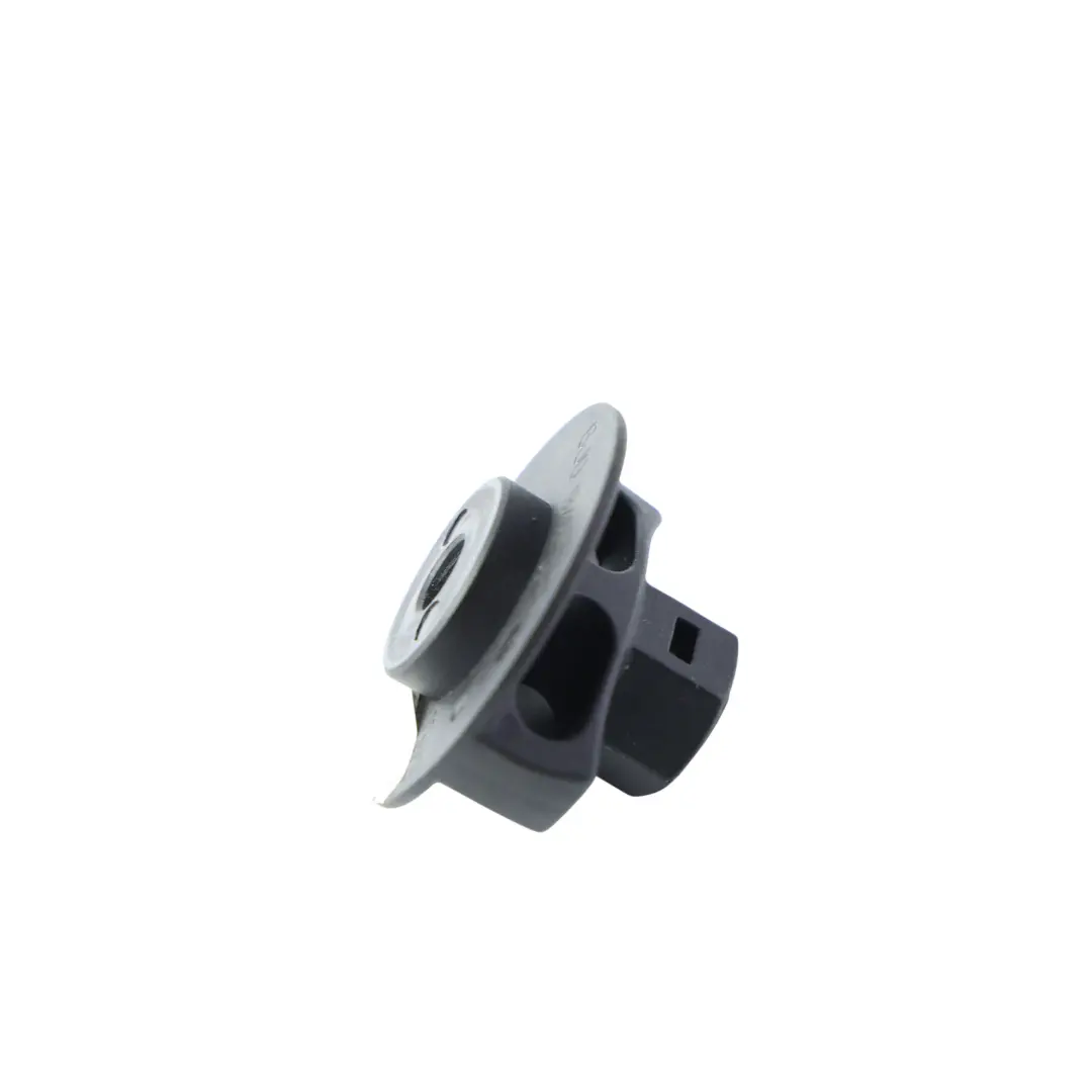 6J Dado Bullone Fissaggio Fanale Posteriore Luce Stop per Seat Ibiza con numero di parte 6J0945124 Seat Ibiza 6J Dado Bullone Fissaggio Fanale Posteriore Luce Stop - SKU 6J0945124 - Numero di parte 6J0945124