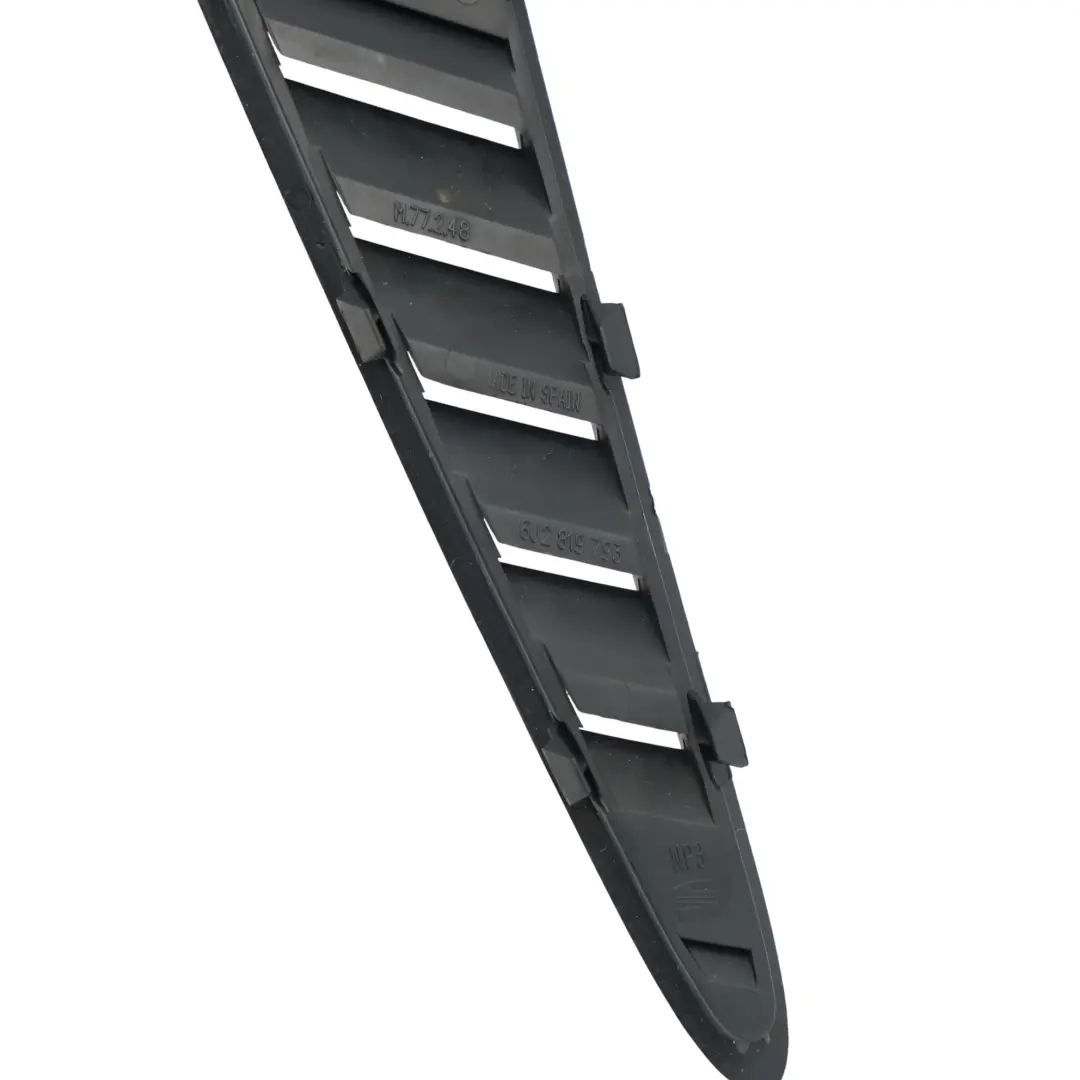 6J 6F Armaturenbrett Lüftungsgitter Abdeckung Schwarz für Seat Ibiza mit Teilenummer 6J2819793 Seat Ibiza 6J 6F Armaturenbrett Lüftungsgitter Abdeckung Schwarz - SKU 6J2819793 - Teilenummer 6J2819793