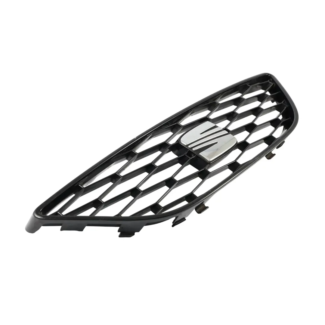 6J MK4 Griglia Paraurti Anteriore Superiore Copertura per Seat Ibiza con numero di parte 6JL853651A Seat Ibiza 6J MK4 Griglia Paraurti Anteriore Superiore Copertura - SKU 6JL853651A - Numero di parte 6JL853651A