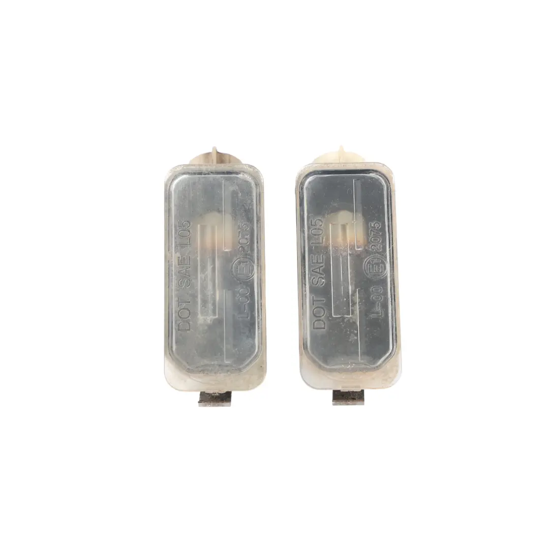 Ford Focus MK2 Luz Placa Matrícula Trasera Panel Set X2 - SKU 6M2A-13550-AB - Número de pieza 6M2A-13550-AB