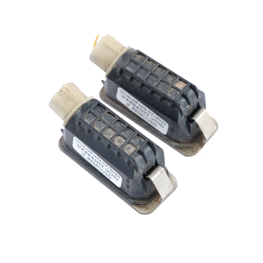 MK2 Luz Placa Matrícula Trasera Panel Set X2 para Ford Focus con número de pieza 6M2A-13550-AB Ford Focus MK2 Luz Placa Matrícula Trasera Panel Set X2 - SKU 6M2A-13550-AB - Número de pieza 6M2A-13550-AB