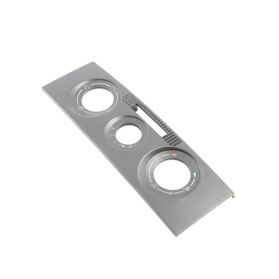 Mk1 Ramka Panelu Klimatyzacji Nawiewu do Skoda Fabia o numerze 6Y0820075 Skoda Fabia Mk1 Ramka Panelu Klimatyzacji Nawiewu - SKU 6Y0820075 - Numer Części 6Y0820075