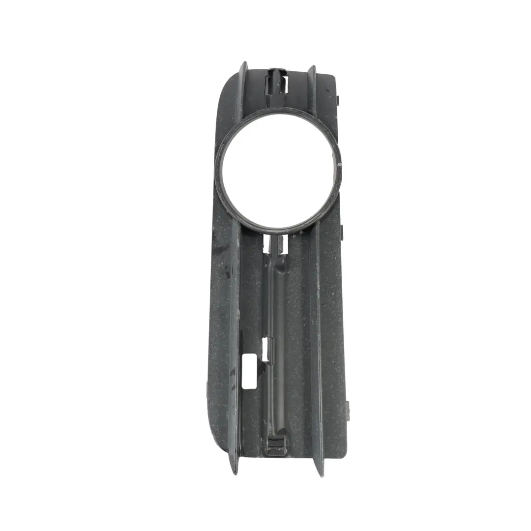6Y RS Copertura Fendinebbia Anteriore Nero Sinistra per Skoda Fabia con numero di parte 6Y0853683A Skoda Fabia 6Y RS Copertura Fendinebbia Anteriore Nero Sinistra - SKU 6Y0853683A-1 - Numero di parte 6Y0853683A