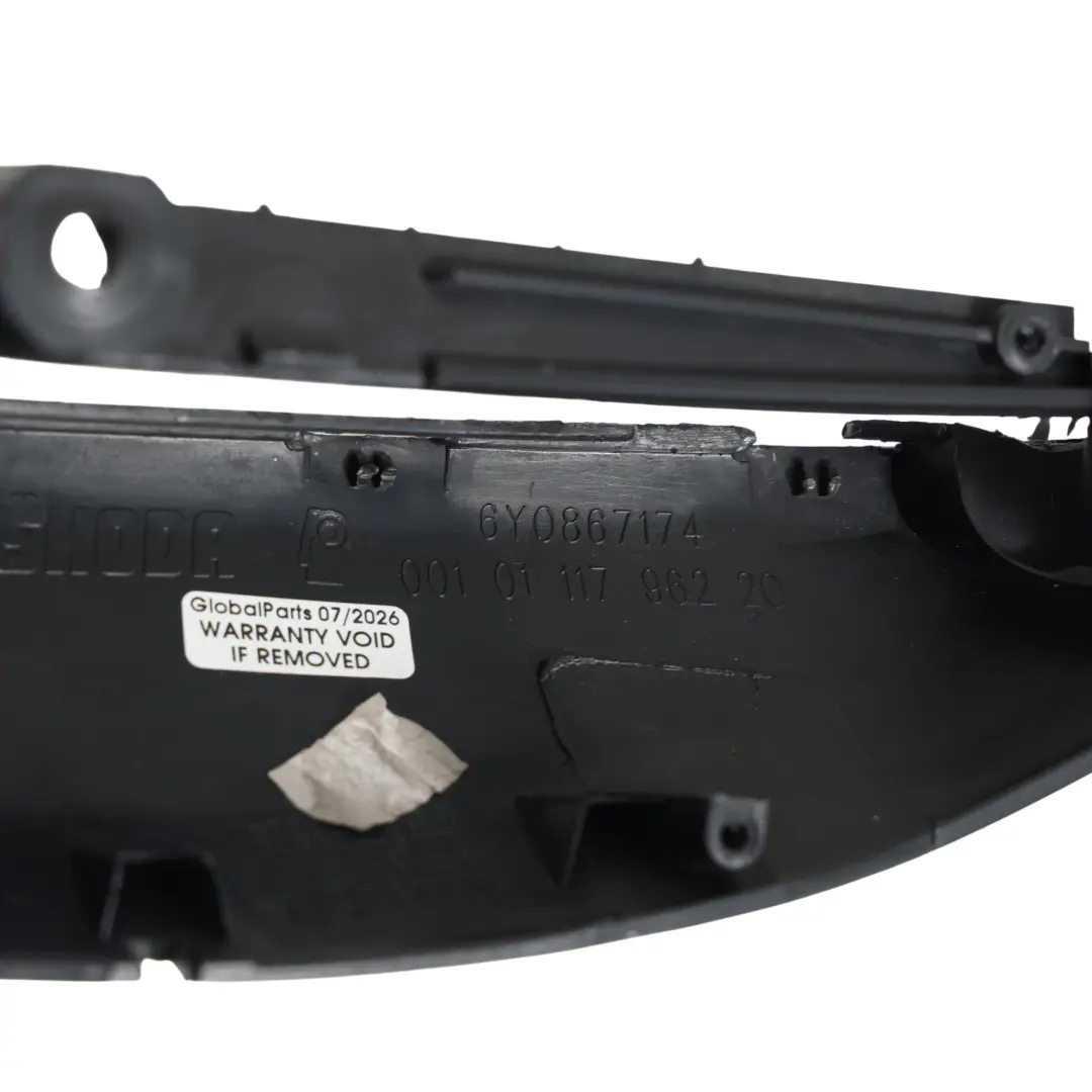 Skoda Fabia 6Y Mk1 Podłokietnik Tylnych Drzwi Część Dolna Prawy - SKU 6Y0867174A - Numer Części 6Y0867174A