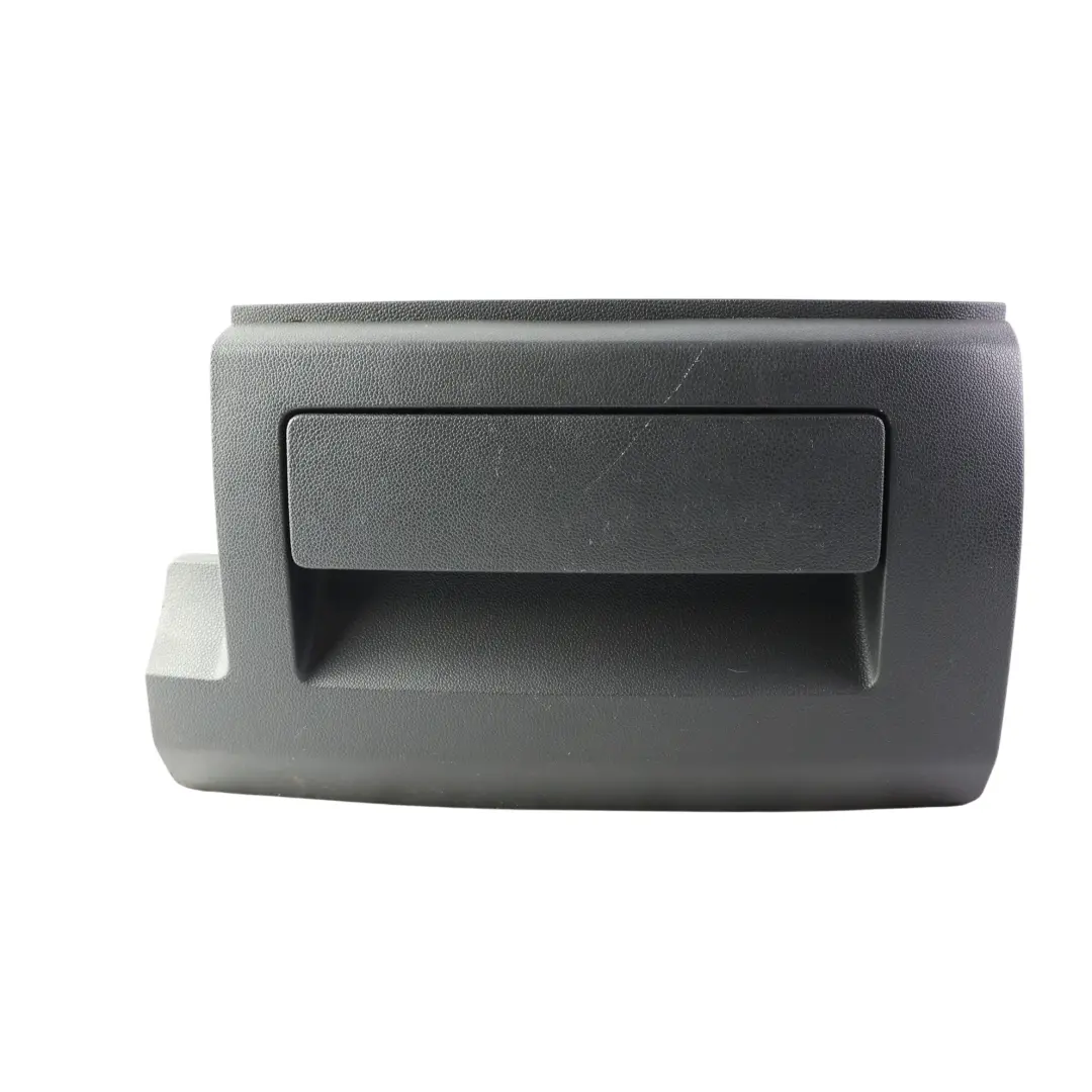 2K Schowek Pod Fotel Przedni Lewy do Volkswagen Caddy o numerze 6Y0881577B Volkswagen Caddy 2K Schowek Pod Fotel Przedni Lewy - SKU 6Y0881577B - Numer Części 6Y0881577B