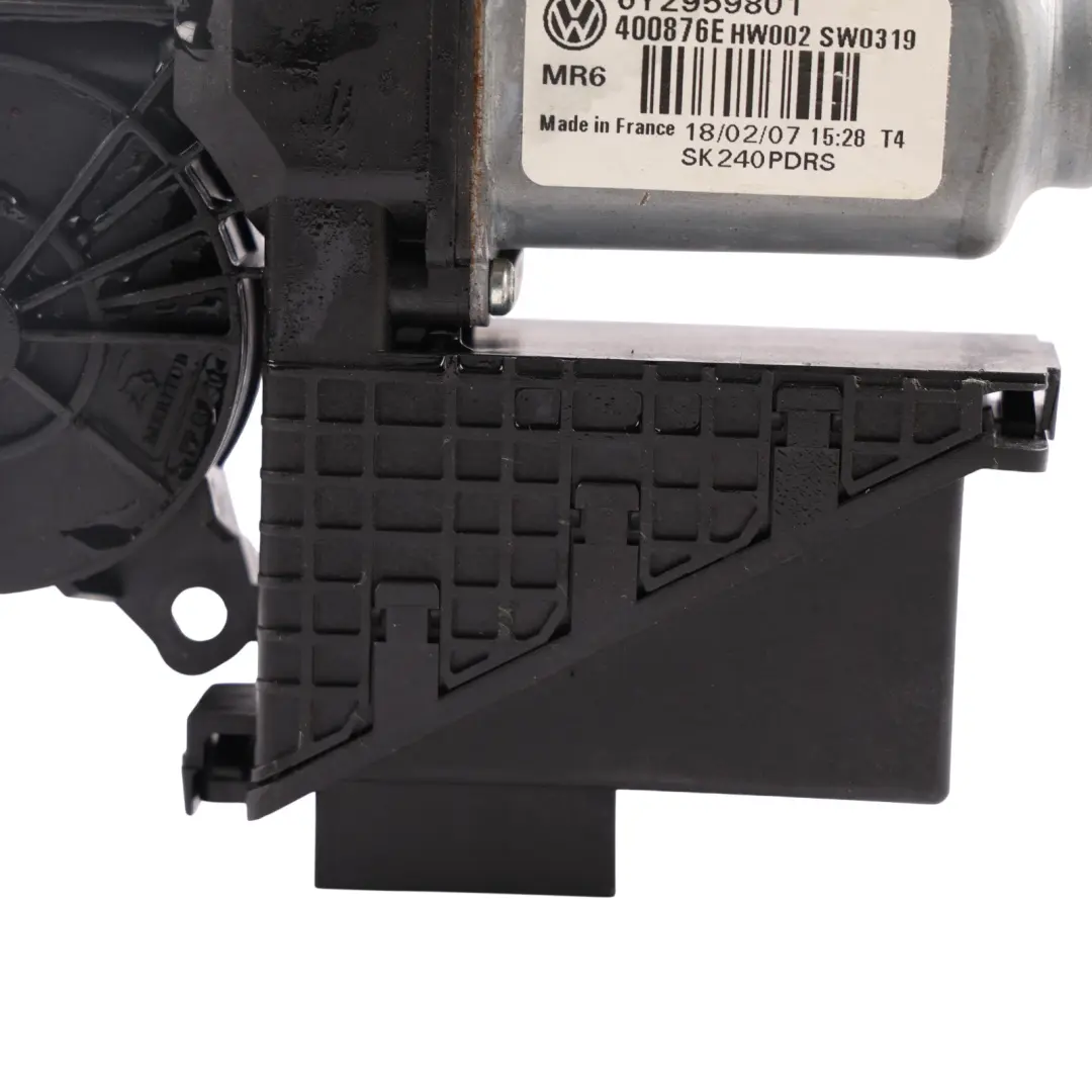 6Y Front Door Window Regulator Motor Passenger Side -RHD to Skoda Fabia Rs with Part number 6Y2959801 Skoda Fabia Rs 6Y Front Door Window Regulator Motor Passenger Side -RHD - SKU RHD-6Y2959801 - Part number 6Y2959801