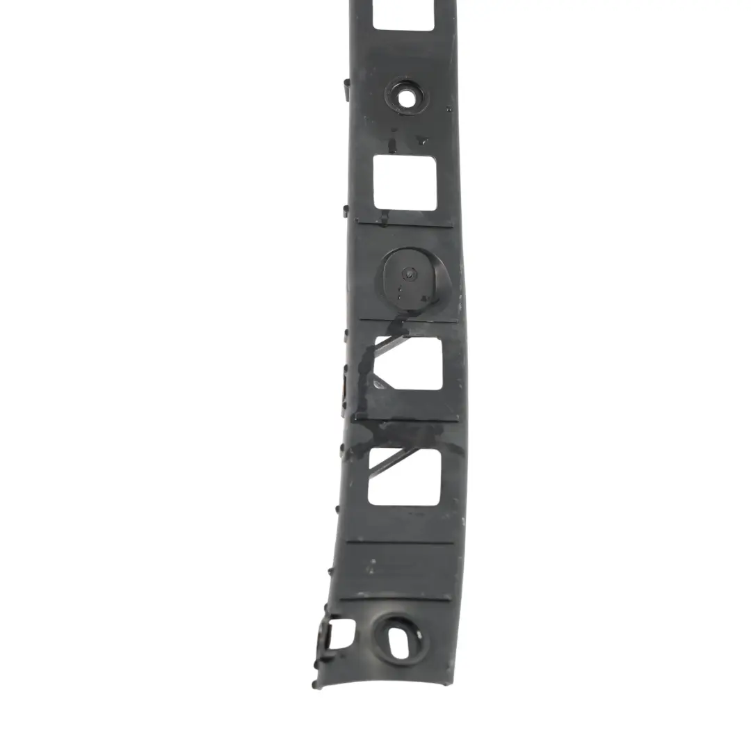 6Y Support Guide Pare-Chocs Arrière Droit pour Skoda Fabia à propos du numéro de pièce 6Y6807864 Skoda Fabia 6Y Support Guide Pare-Chocs Arrière Droit - SKU 6Y6807864 - Numéro de pièce 6Y6807864