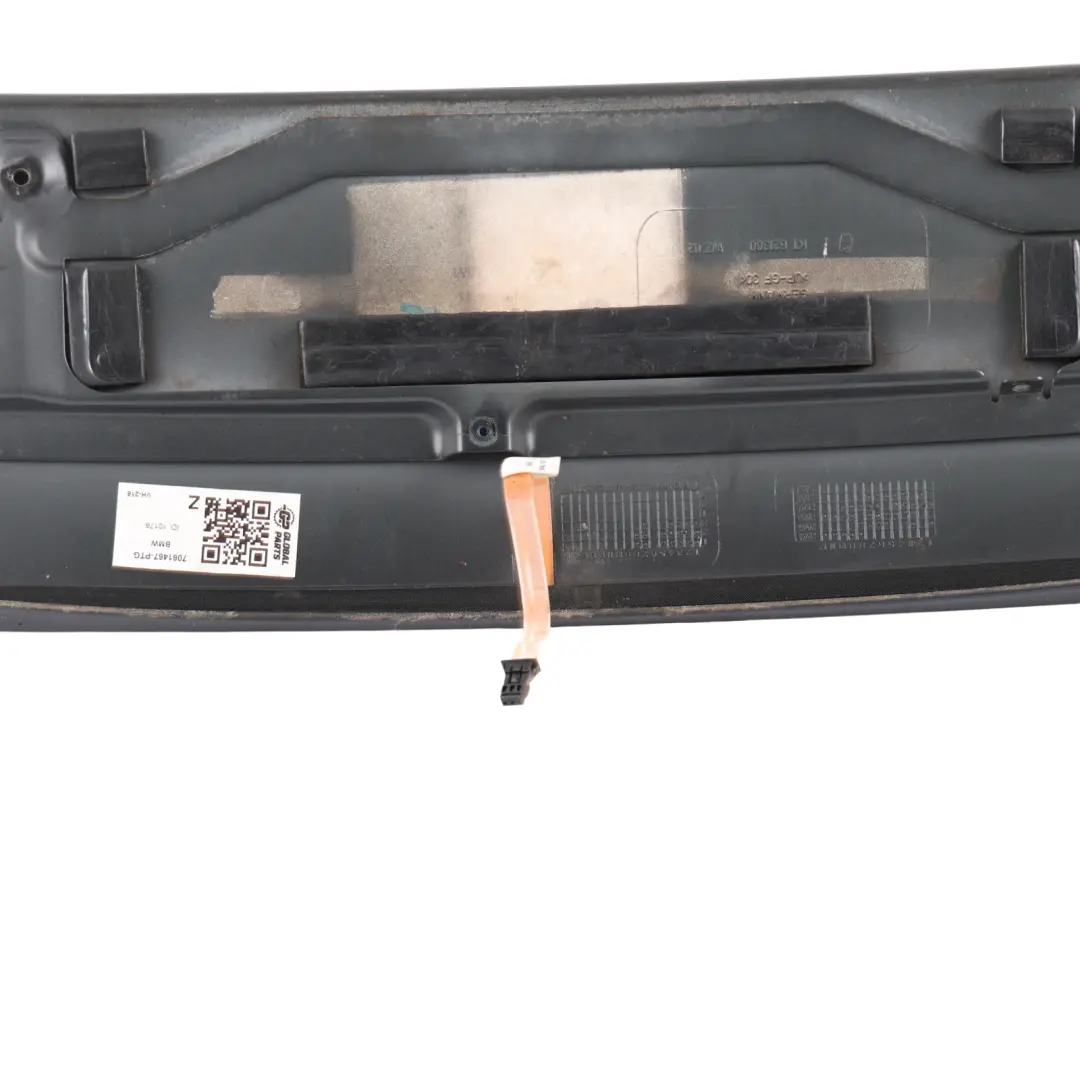 Spoiler Tailgate Panel Platingrau Grey Metallic - A68 to BMW E61 Touring Rear with Part number 7061467 BMW E61 Touring Rear Spoiler Tailgate Panel Platingrau Grey Metallic - A68 - SKU 7061467-PG - Part number 7061467