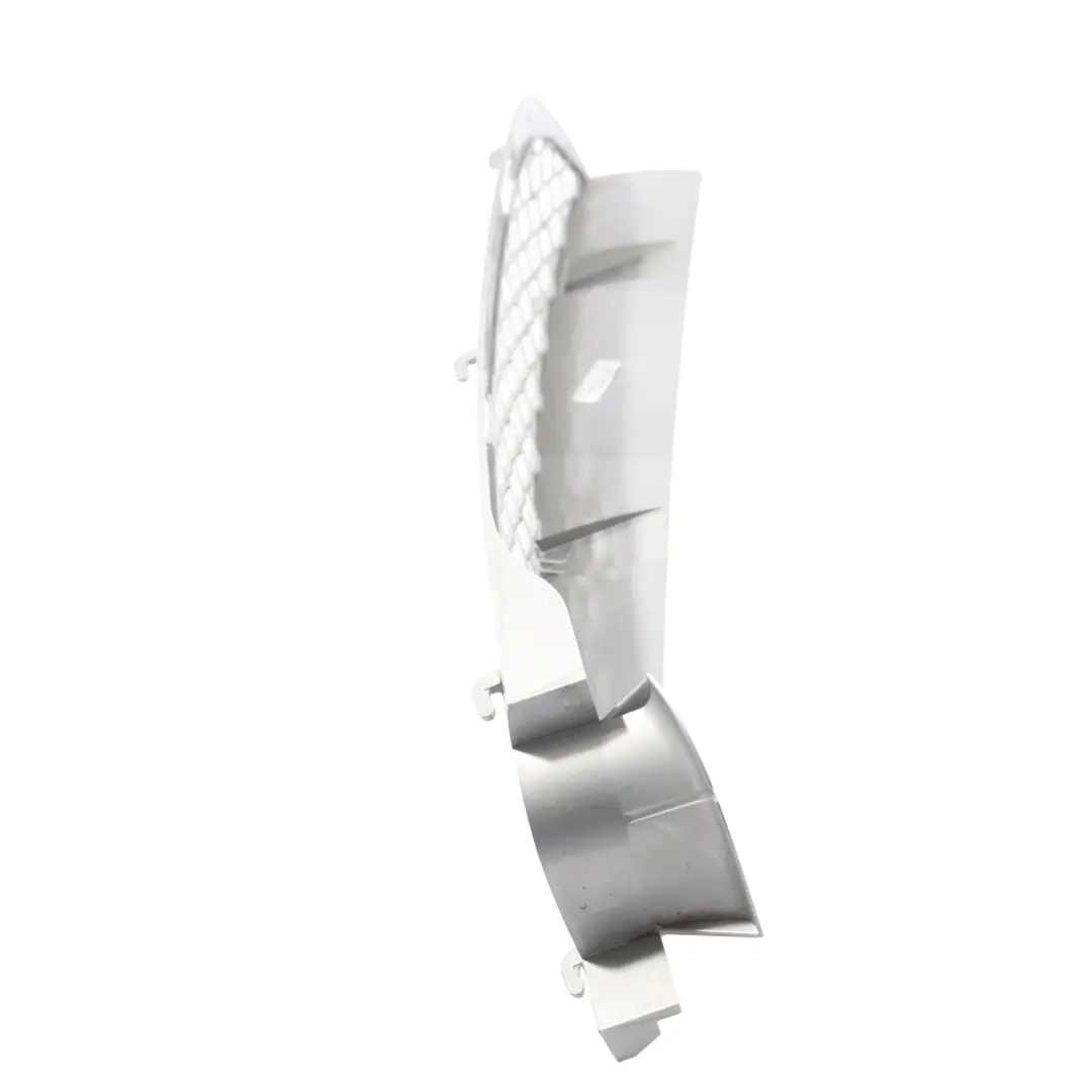 Grille Calandre Avant Supérieure Droite pour BMW X5 E53 à propos du numéro de pièce 7116398 BMW X5 E53 Grille Calandre Avant Supérieure Droite - SKU 7116398 - Numéro de pièce 7116398