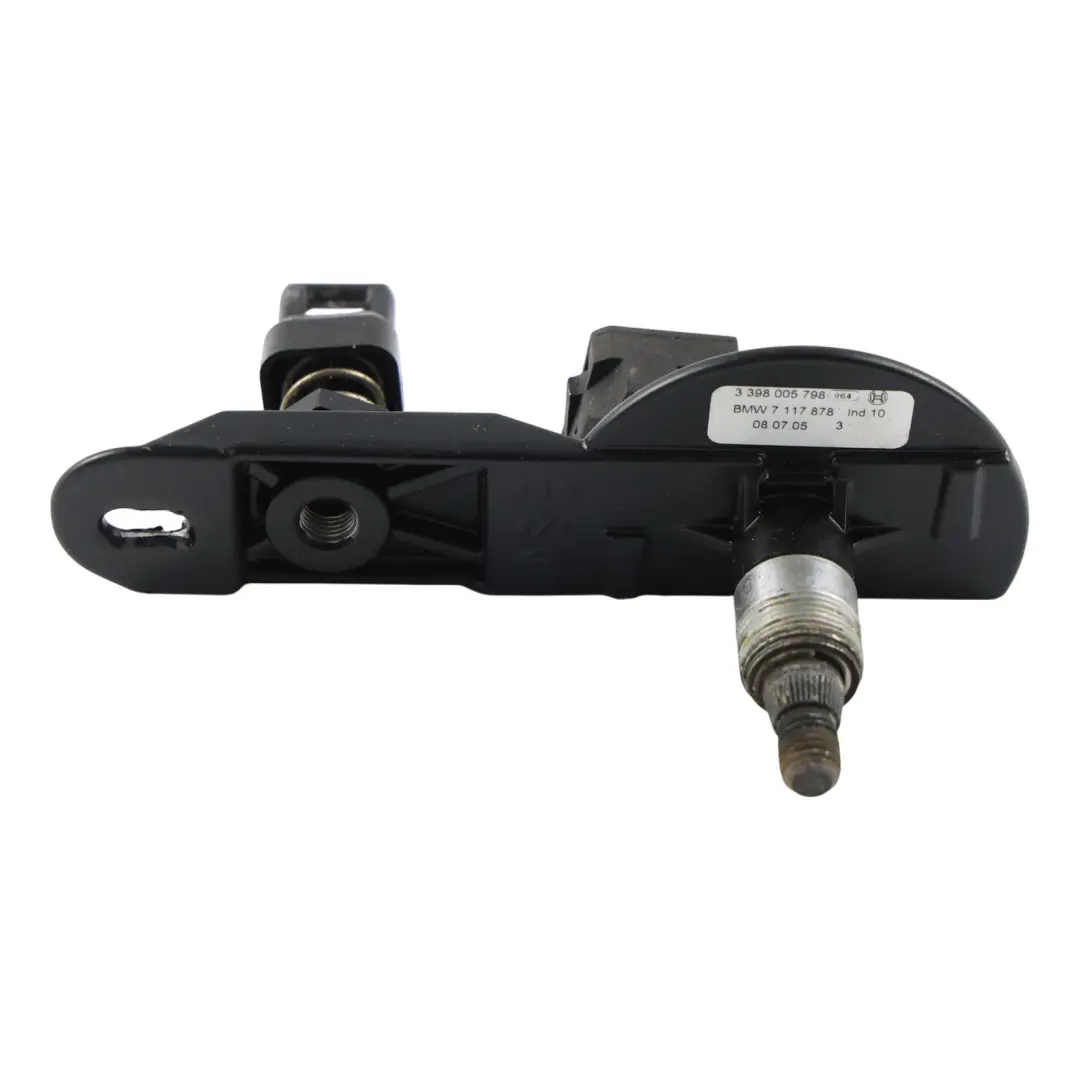 BMW E61 Rear Window Wiper Shaft Pivot Point - SKU 7117878 - Part number 7117878