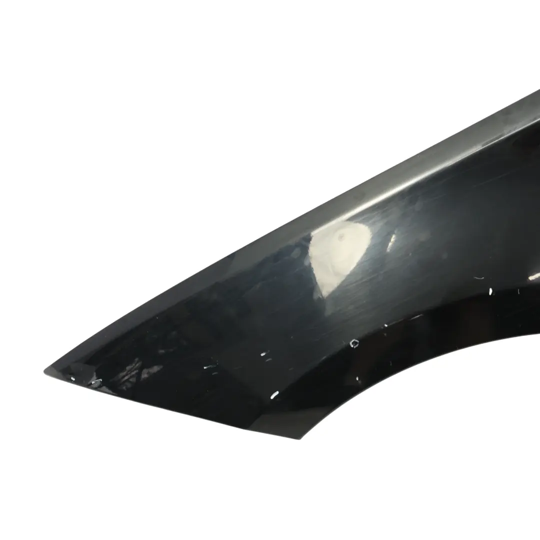 Pareti Anteriore Sinistra Parafango Schwarz 2 Nero - 668 per BMW E81 E82 E87 E88 LCI con numero di parte 7133227 BMW E81 E82 E87 E88 LCI Pareti Anteriore Sinistra Parafango Schwarz 2 Nero - 668 - SKU 7133227-SCH - Numero di parte 7133227
