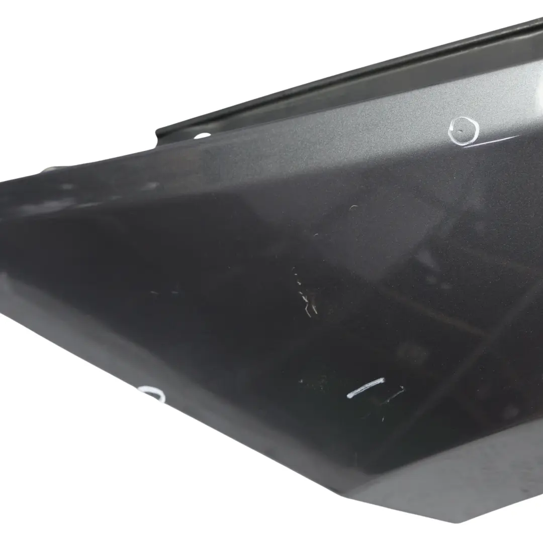 Pannello Laterale Parafango Anteriore Sinistro Sparkling Graphite - A22 per BMW E87 con numero di parte 7133227 BMW E87 Pannello Laterale Parafango Anteriore Sinistro Sparkling Graphite - A22 - SKU 7133227-SG - Numero di parte 7133227