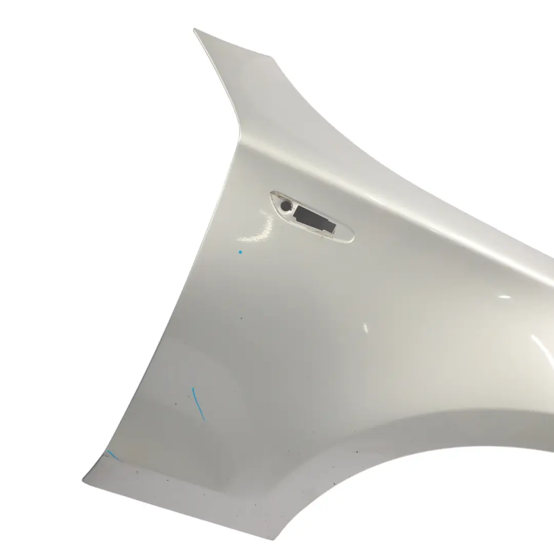 BMW E81 E82 E87 E88 Pannello Laterale Ant. Dx Argento-Titanio Argento Metallo - SKU 7133228-TS5 - Numero di parte 7133228