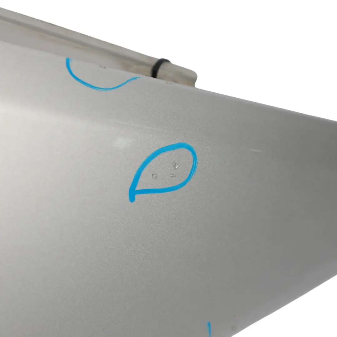 Pannello Laterale Ant. Dx Argento-Titanio Argento Metallo per BMW E81 E82 E87 E88 con numero di parte 7133228 BMW E81 E82 E87 E88 Pannello Laterale Ant. Dx Argento-Titanio Argento Metallo - SKU 7133228-TS5 - Numero di parte 7133228