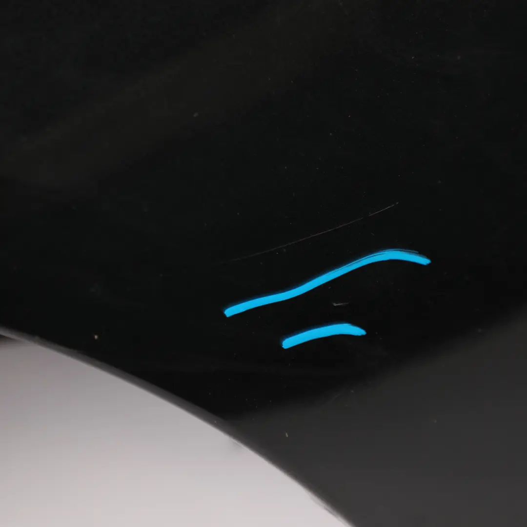Panneau Lateral Avant Droit Black Sapphire Metallic - 475 pour BMW E90 E91 à propos du numéro de pièce 7135680 BMW E90 E91 Panneau Lateral Avant Droit Black Sapphire Metallic - 475 - SKU 7135680-BS - Numéro de pièce 7135680