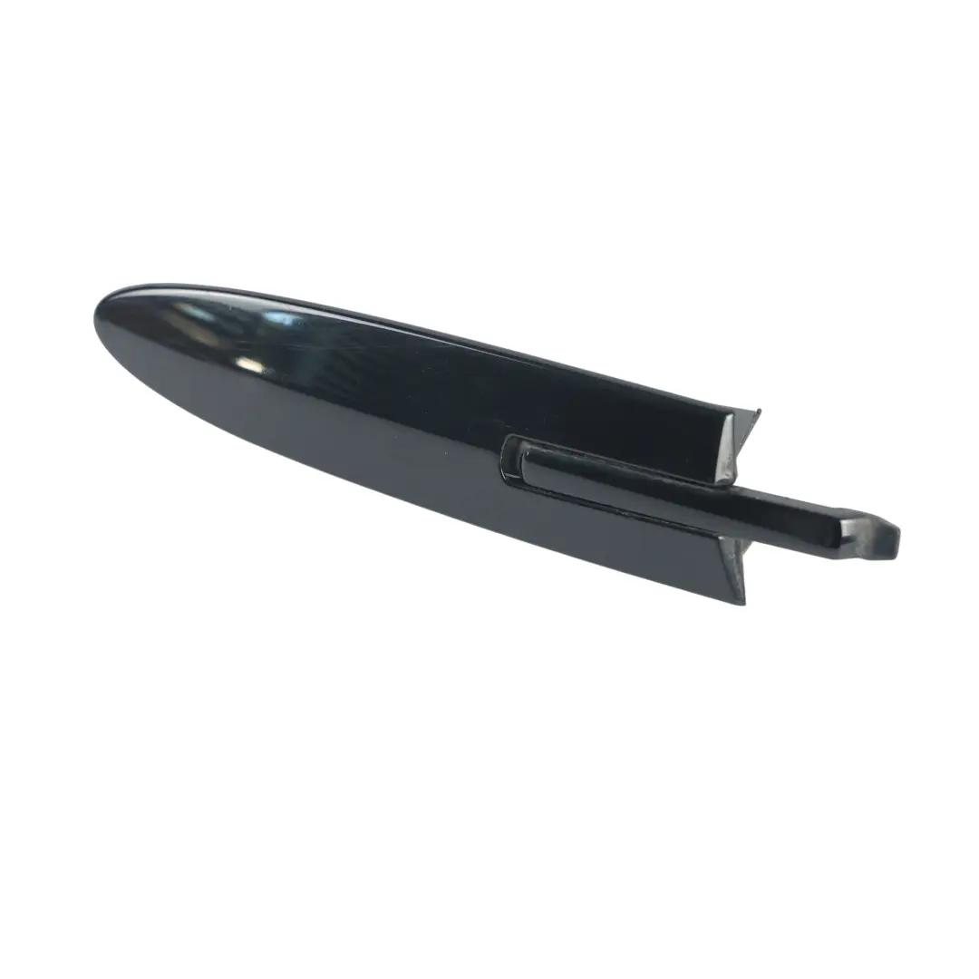Capota Bisagra Moldura Cubierta Izquierda Negro Zafiro 475 para BMW E93 con número de pieza 7159177 BMW E93 Capota Bisagra Moldura Cubierta Izquierda Negro Zafiro 475 - SKU 7159177-BS - Número de pieza 7159177